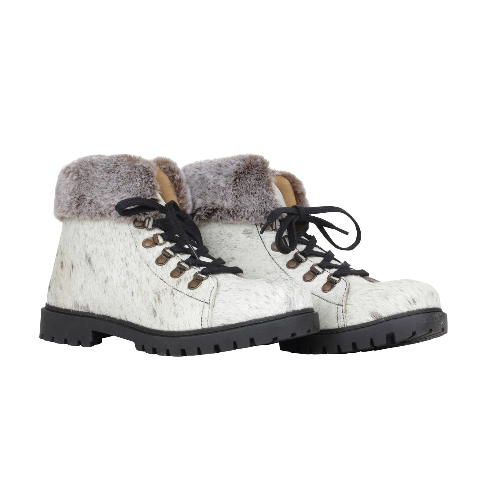 Turbulent Boots
