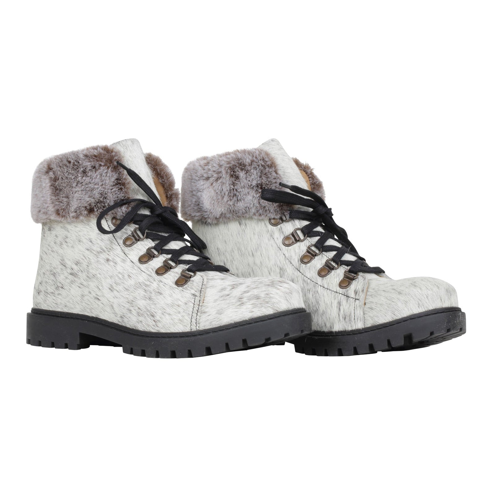 Turbulent Boots