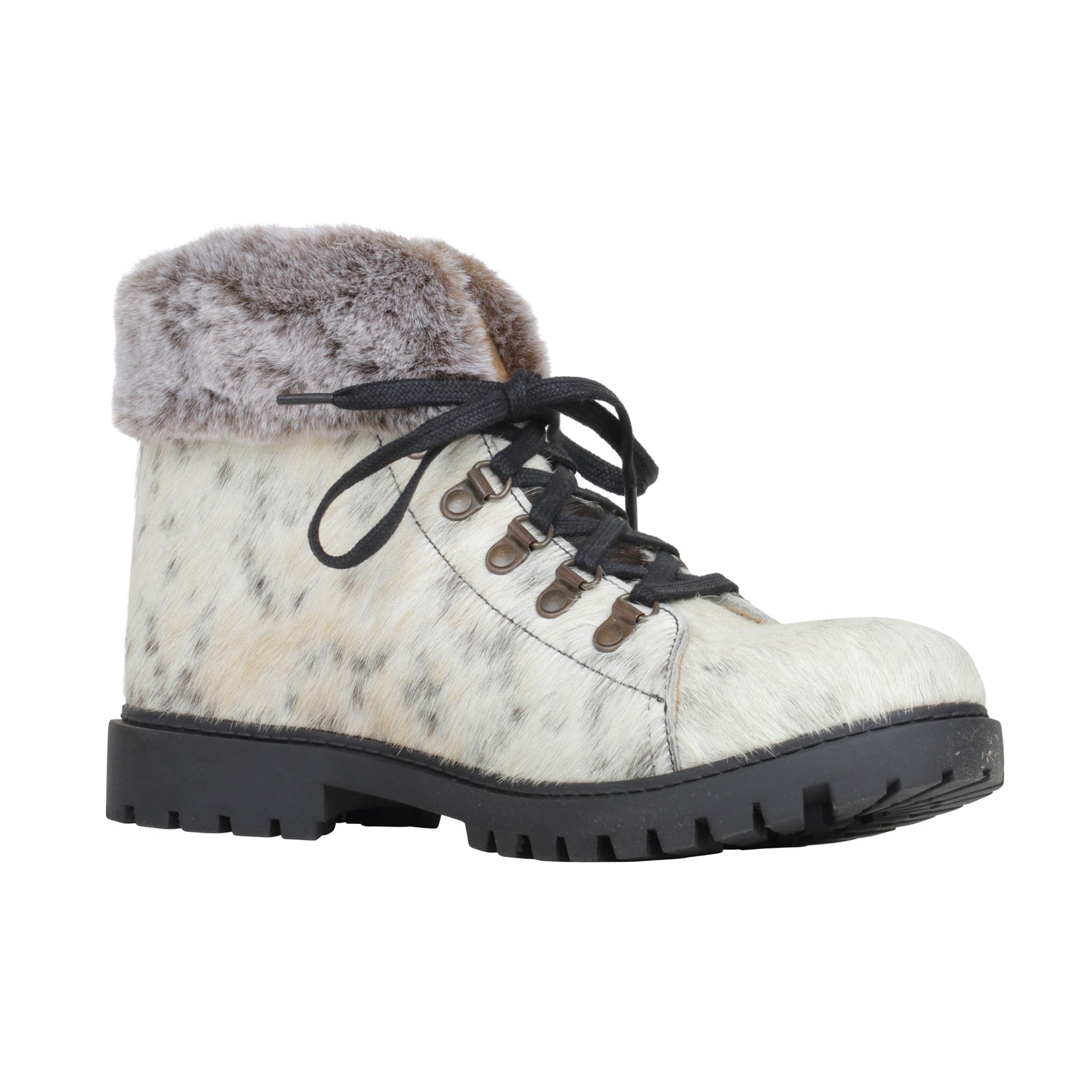 Turbulent Boots