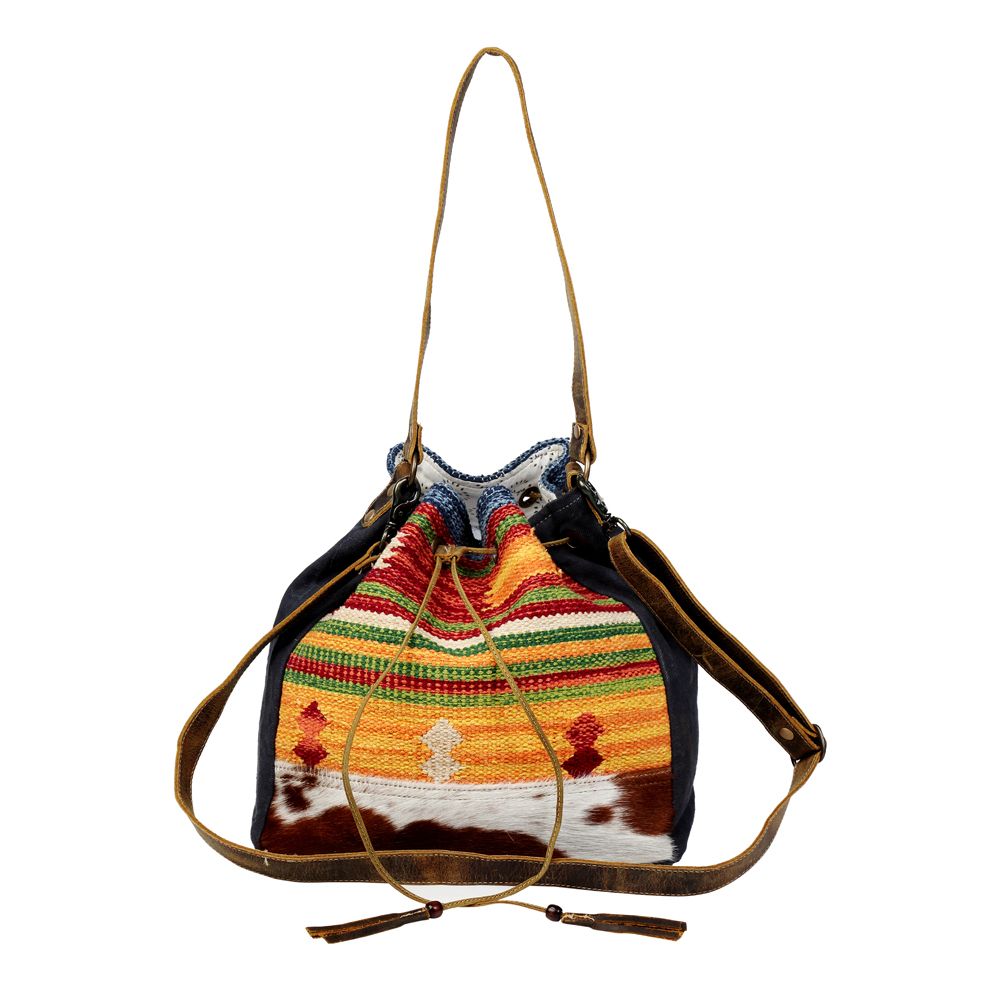QUICK WITTED BUCKET BAG