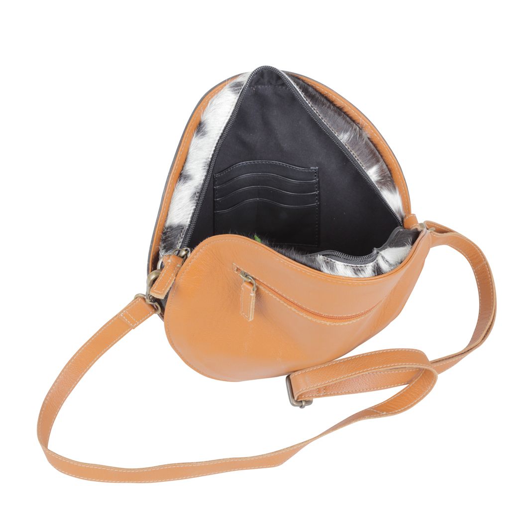 Buckaroo Round Bag