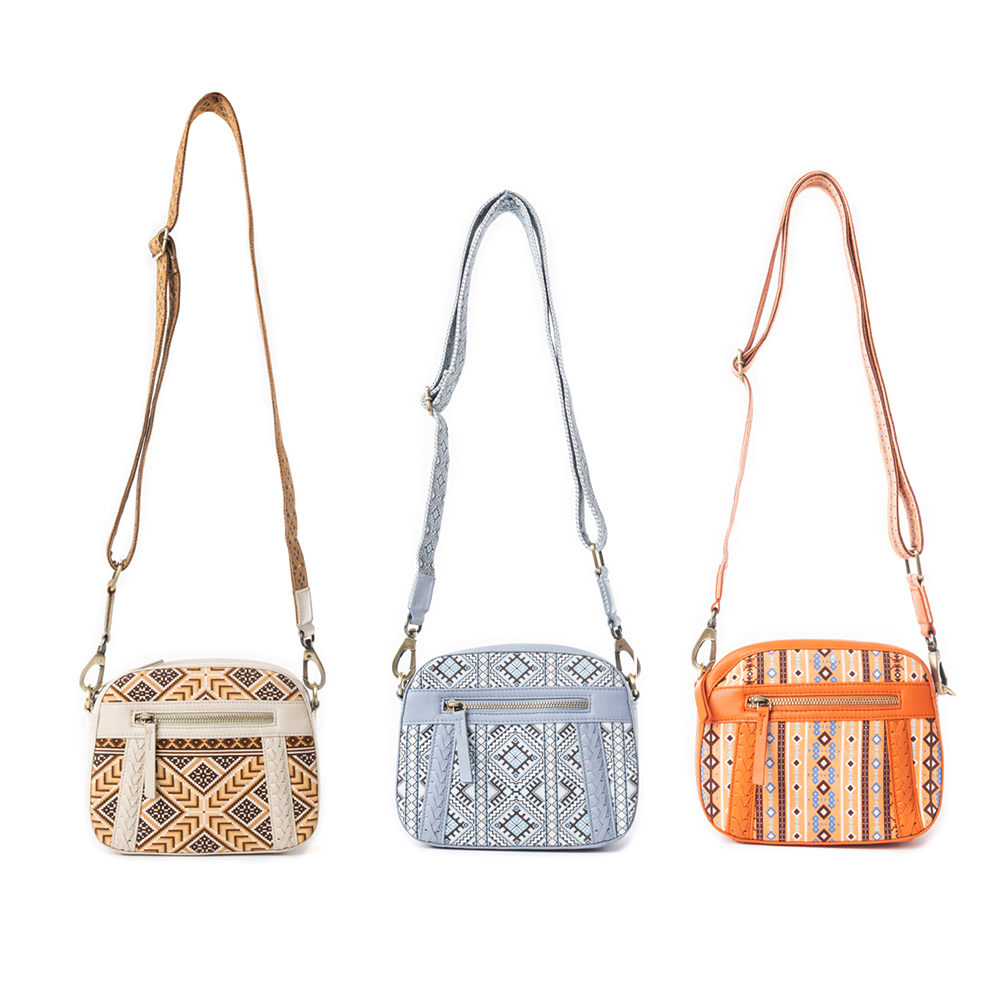 Pueblo Pointe Crossbody Bag In Gray
