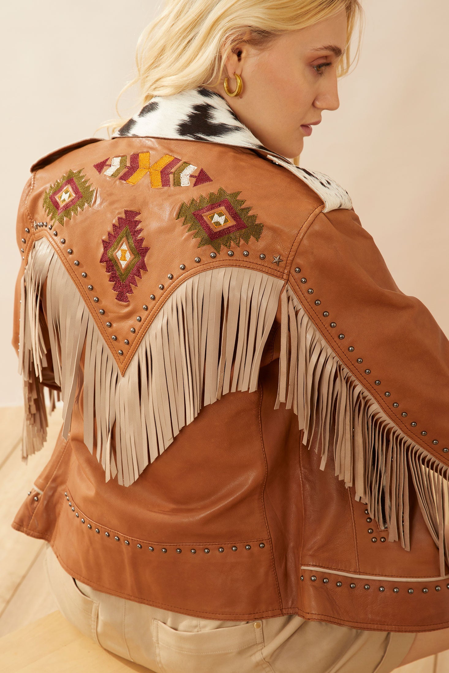 Phoenix Fringed Leather Jacket In Camel