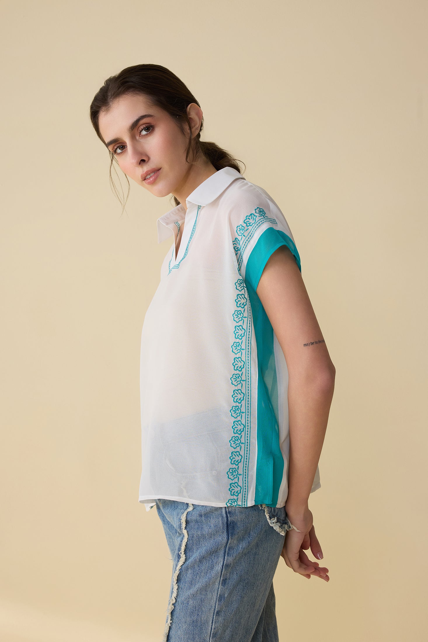 Sierra Embroidered Top In White And Sky Blue