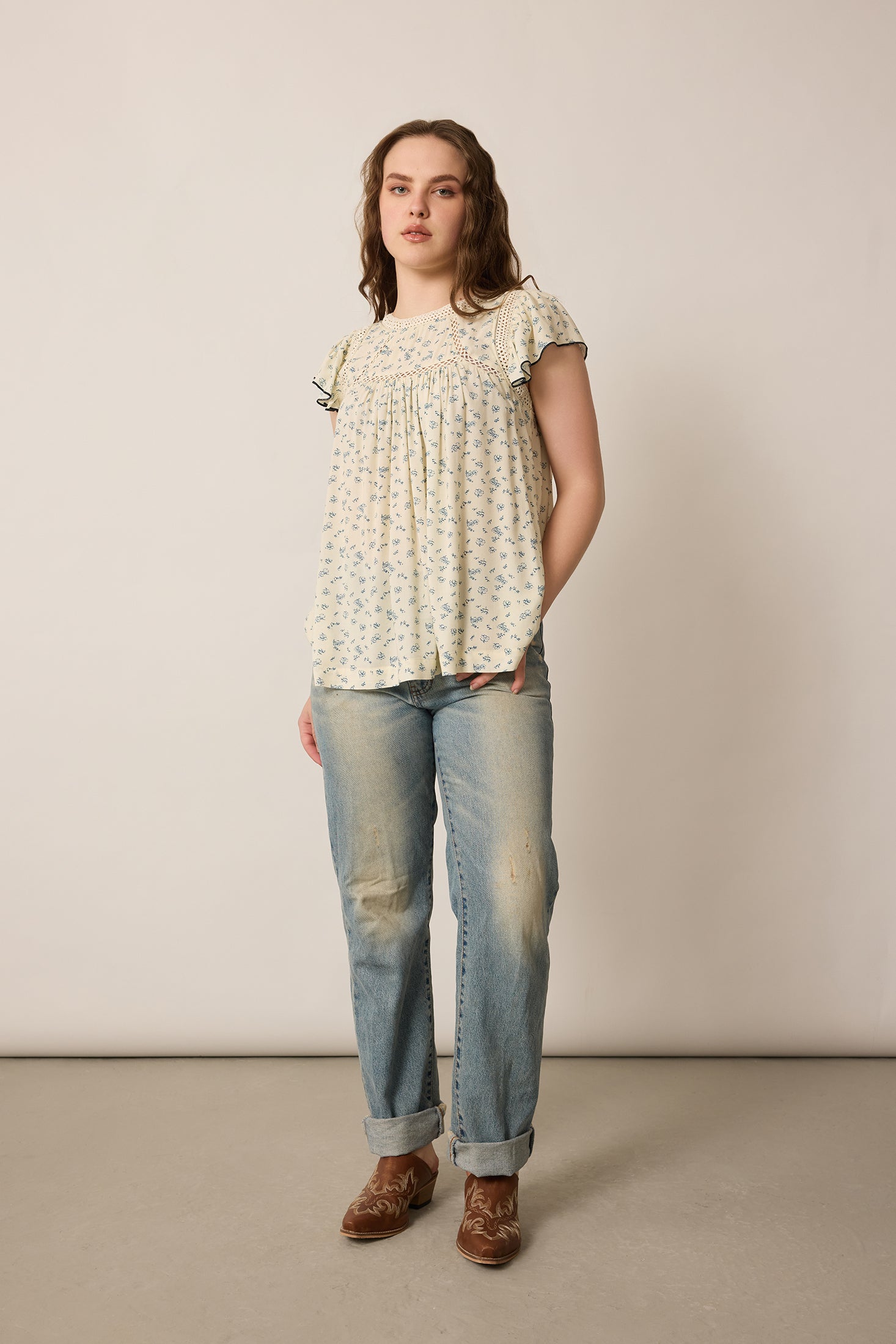 Jerrilou Floral Top In Off White