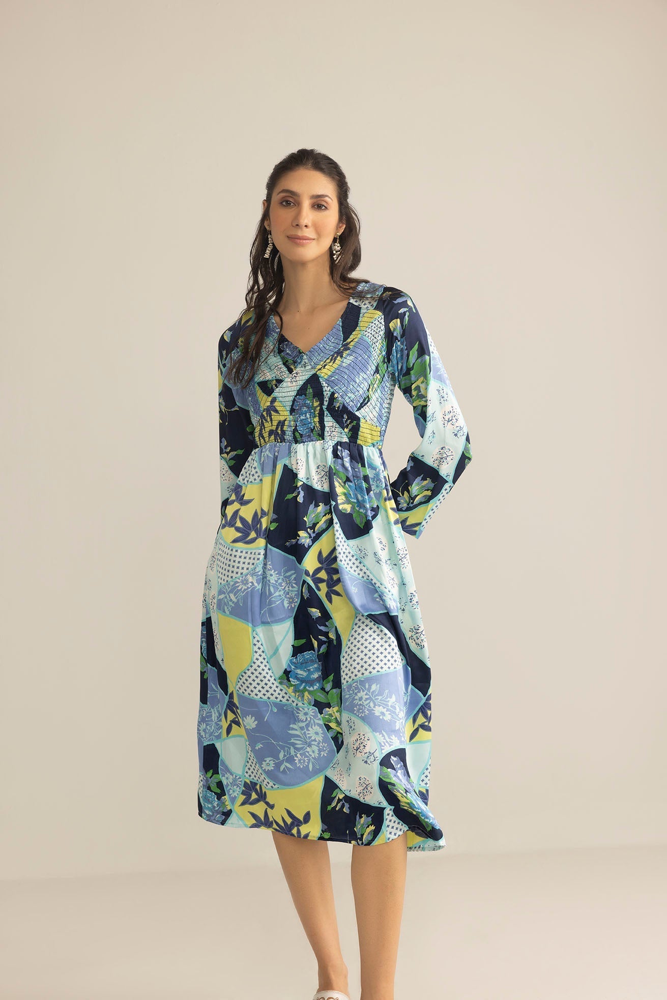 The KaleidoDream Long Dress in Lavender White