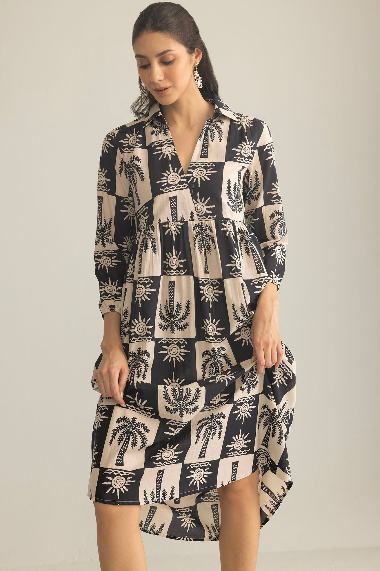 Palm Theory Maxi Dress in Navy Blue & Cream