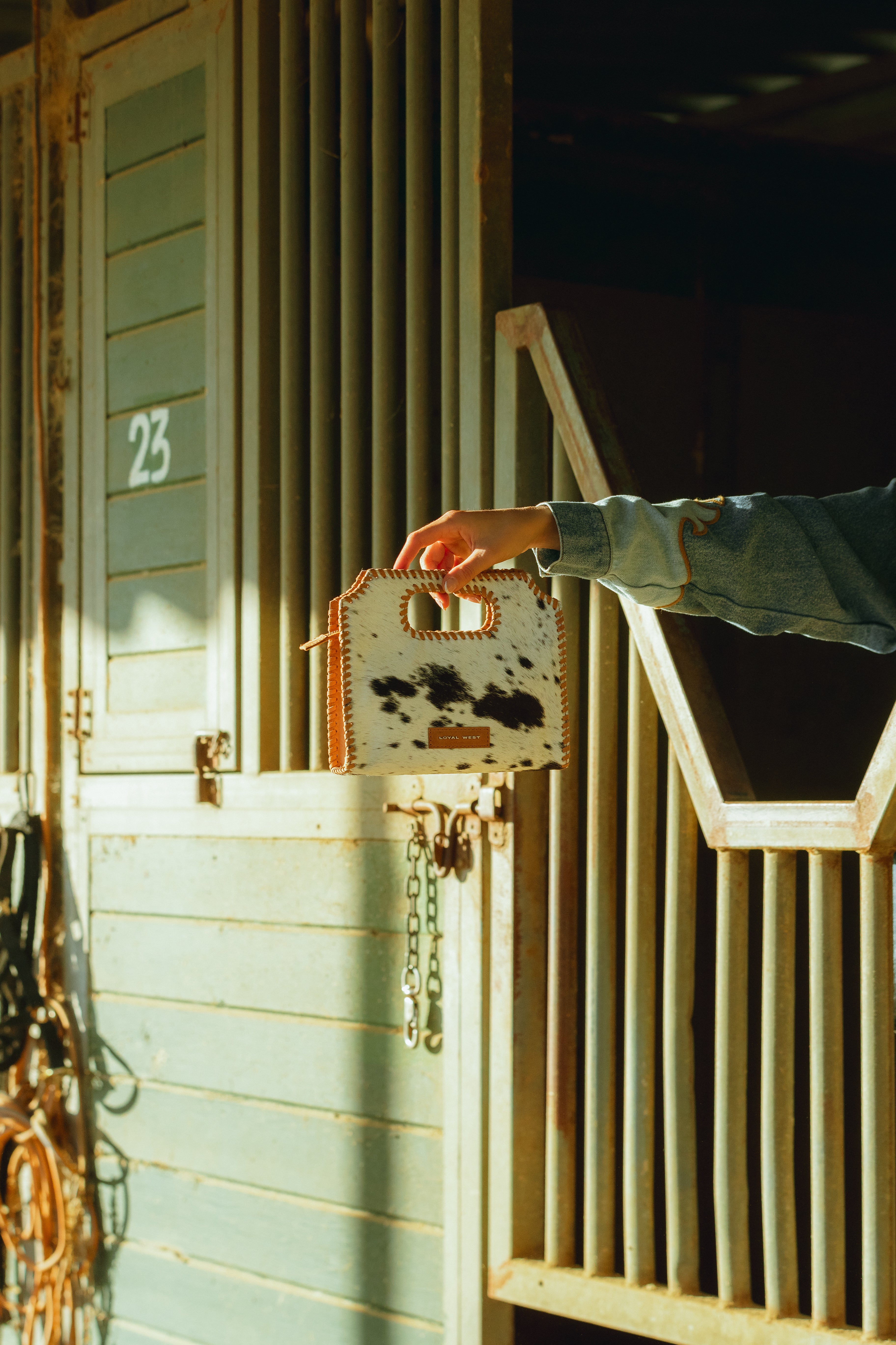 Alma Medium Hand Bag In Black & White Cowhide