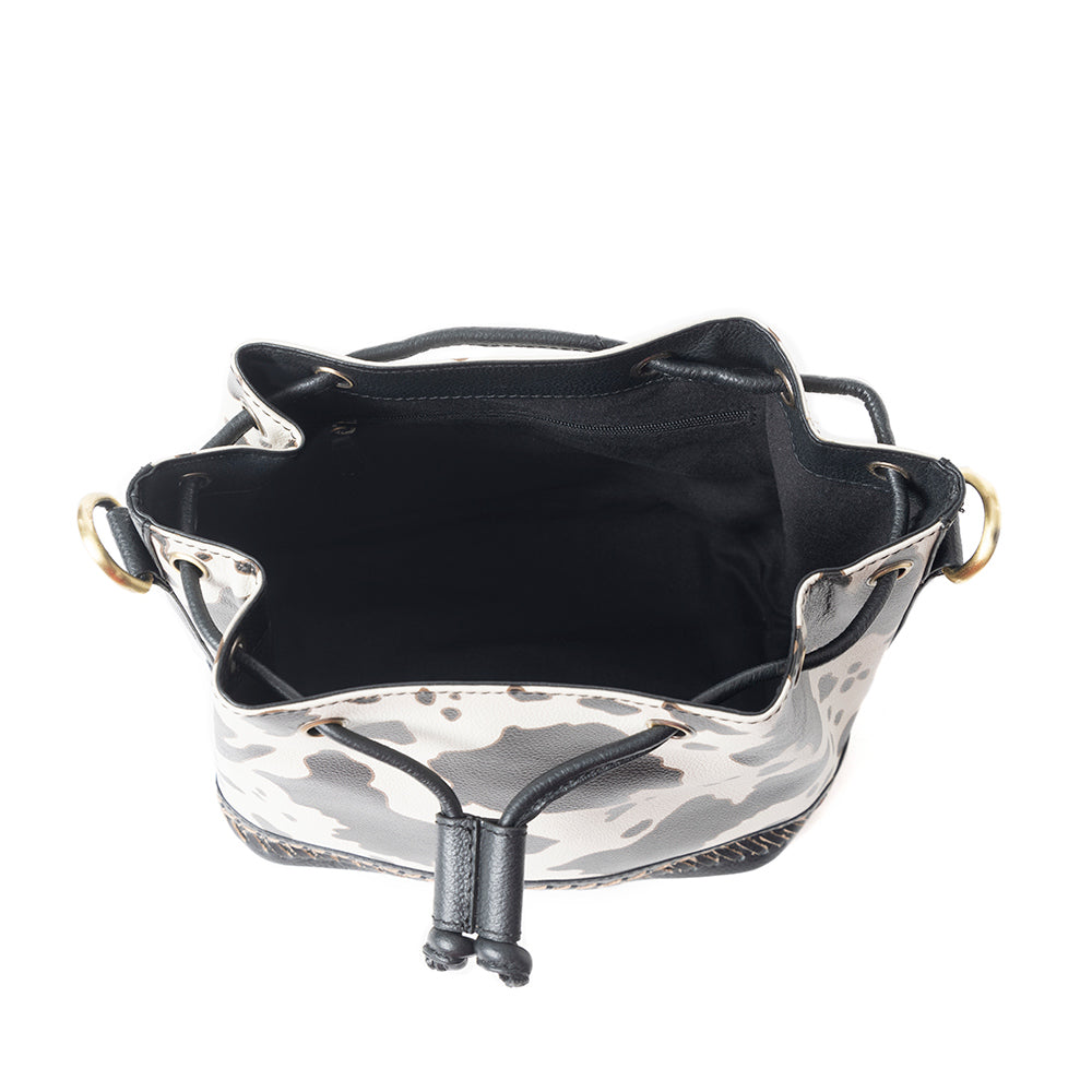 Ranch Holstein Heritage Bucket Bag In Black & White