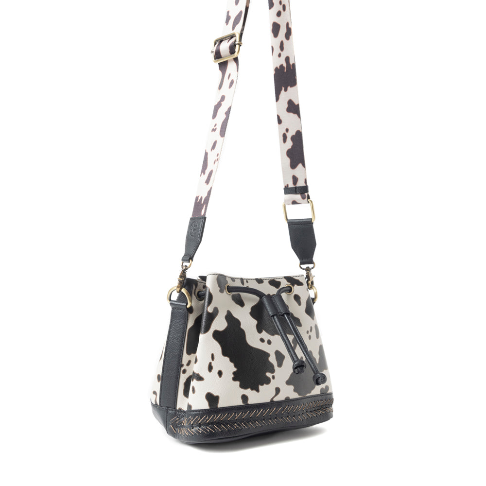 Ranch Holstein Heritage Bucket Bag In Black & White