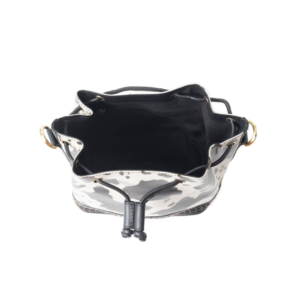 Ranch Holstein Heritage Bucket Bag In Black & White