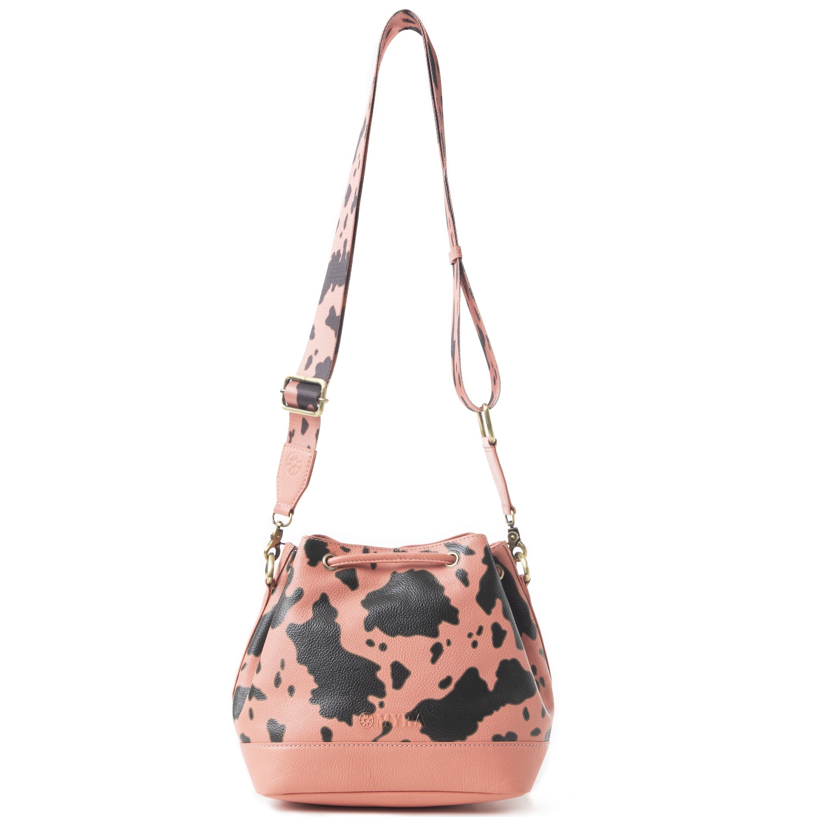 Ranch Holstein Heritage Bucket Bag In Peach