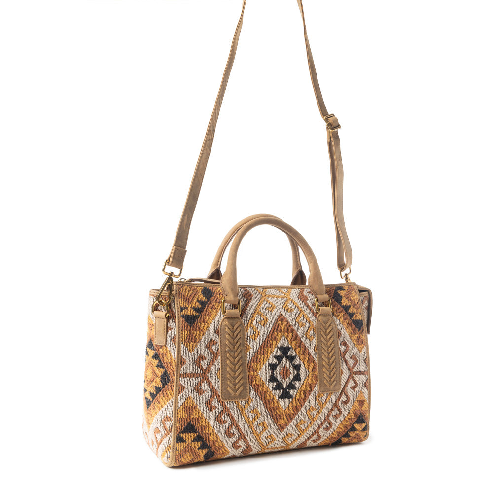 Amber Mesa Concealed Carry Handbag In Beige