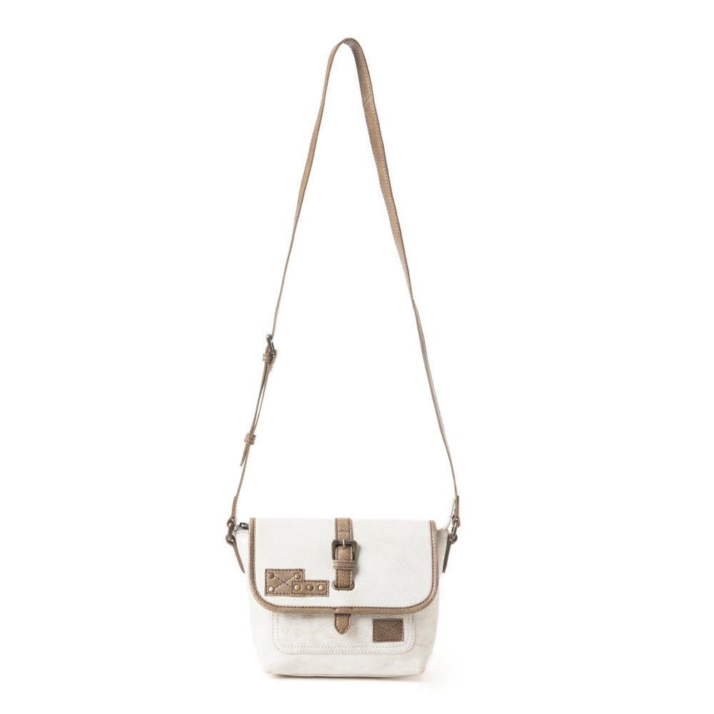 Kellington Ranch Crossbody Bag In Off White