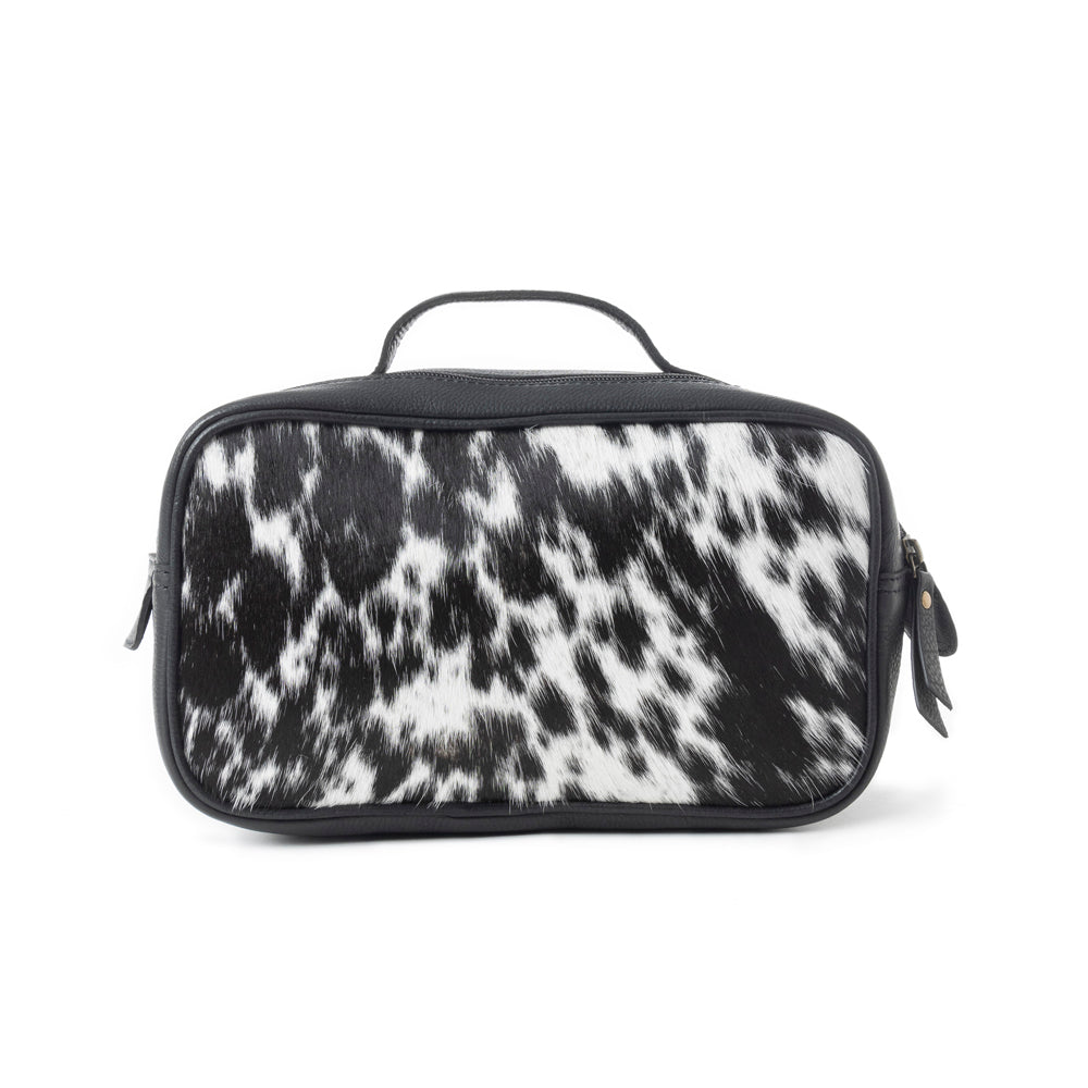 Martha High Trail Toiletries Bag In Black