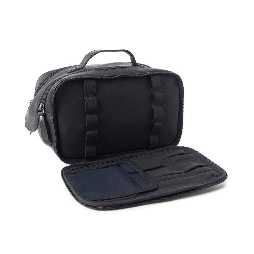 Martha High Trail Toiletries Bag In Black