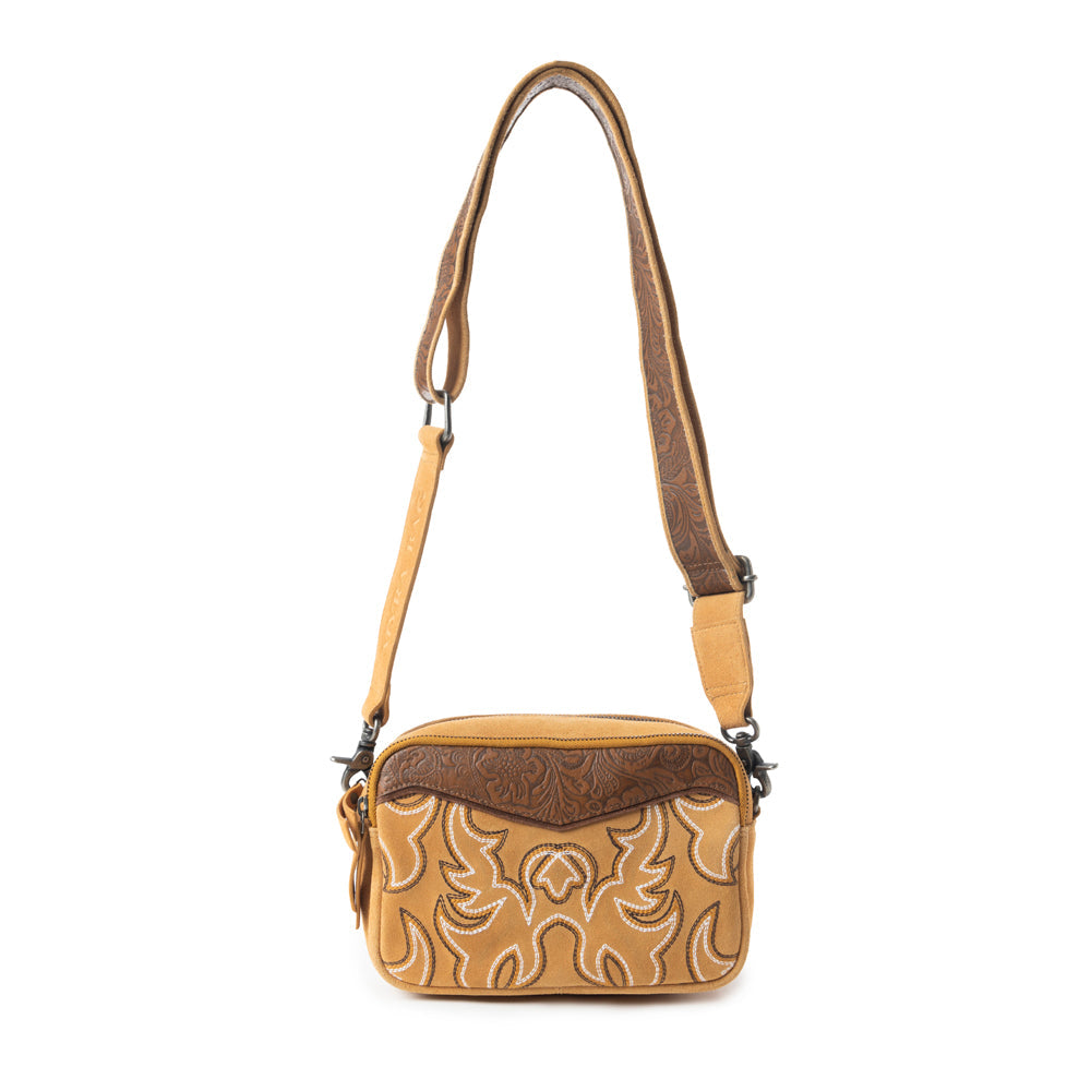 Marla Range Shoulder Bag In Camel