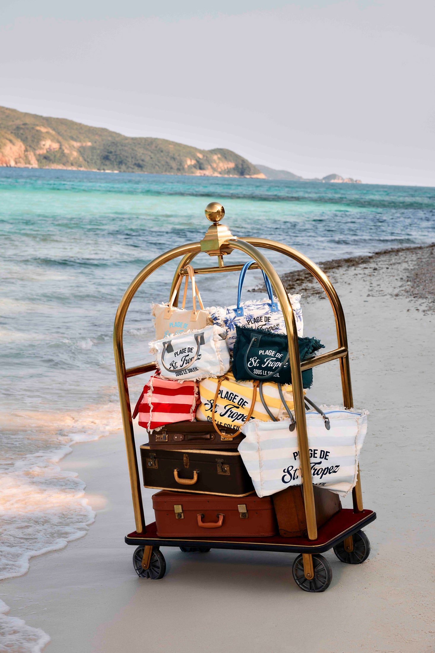 Saint Tropez Weekender Bag In White & Sky Blue
