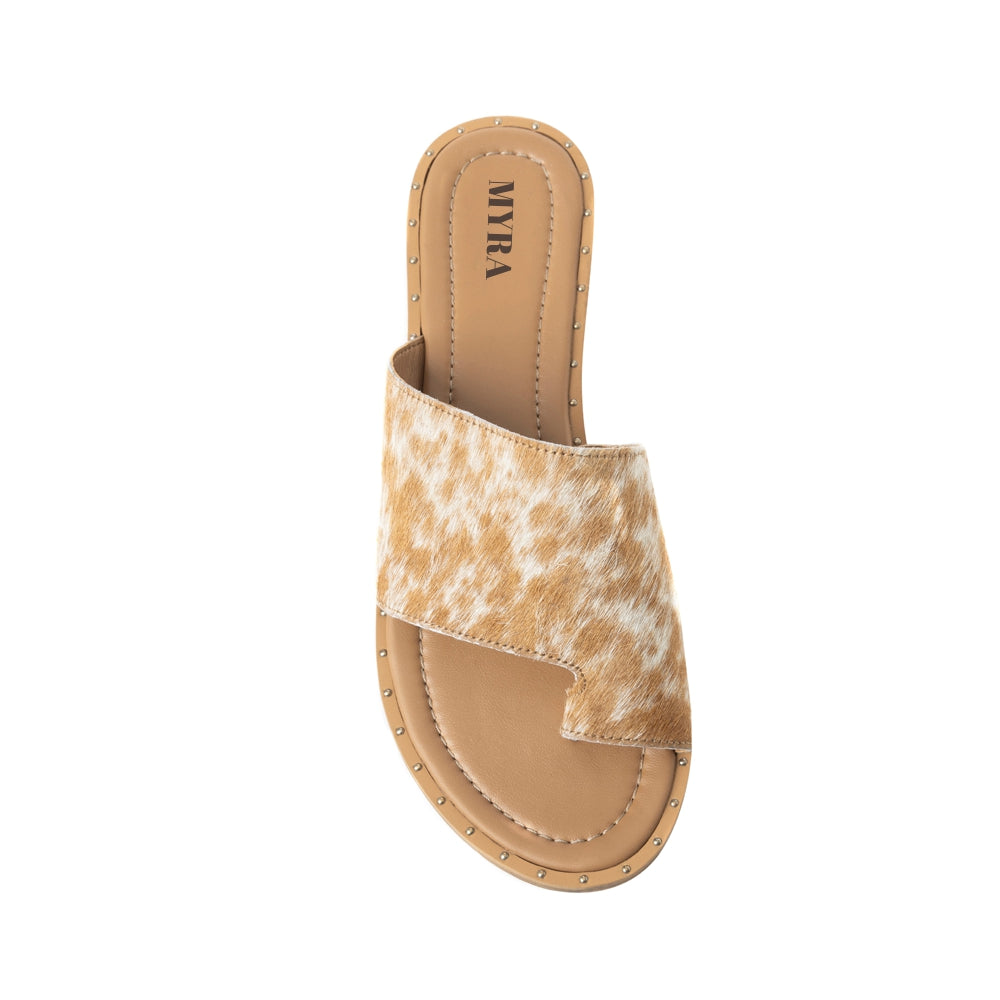 Kimmee Trail Sandal In Brown