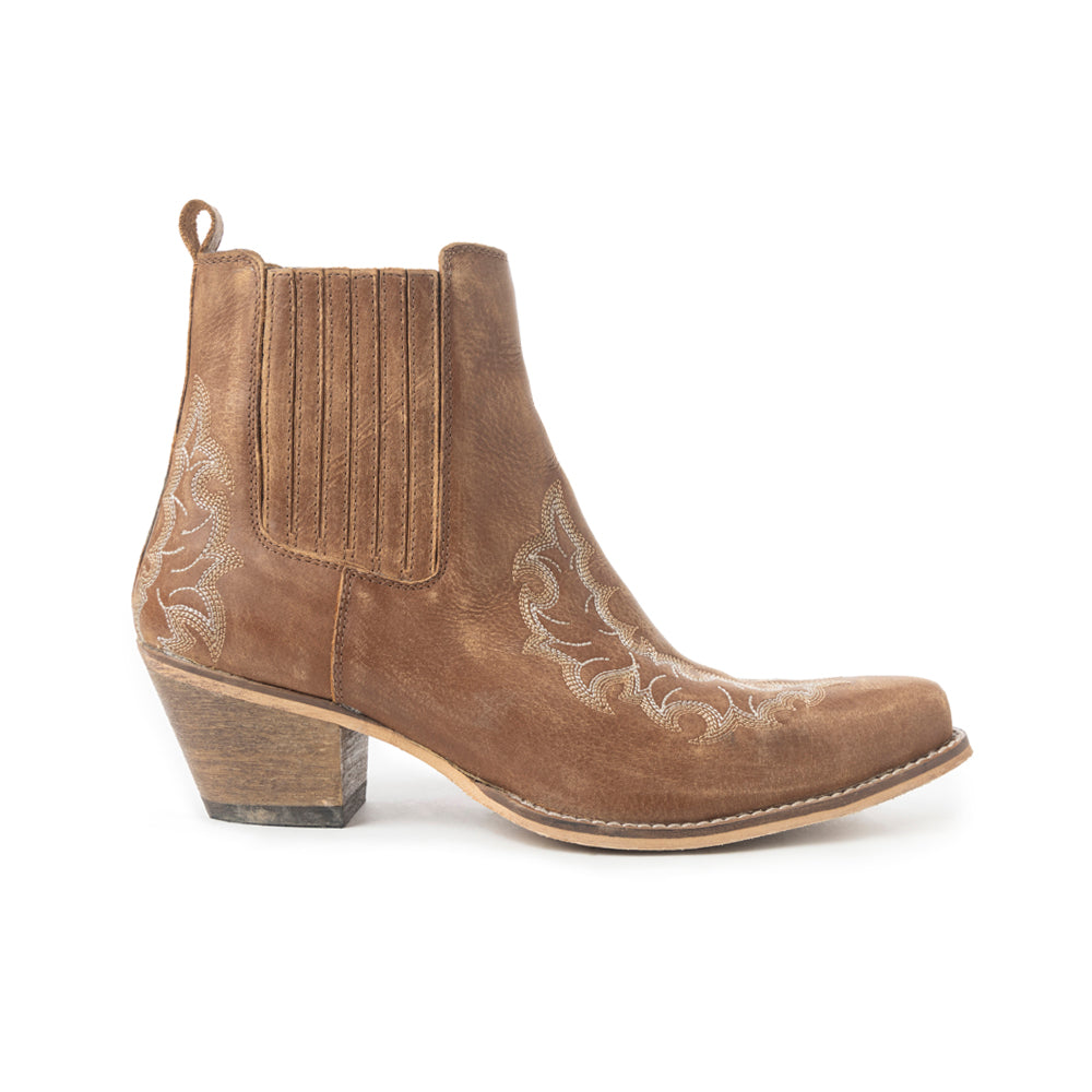 Dearling Ranch Booties In Brown