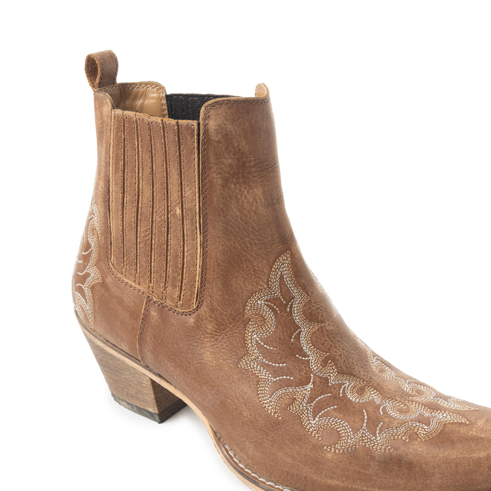 Dearling Ranch Booties In Brown