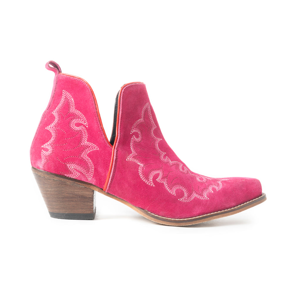 Kassie Trailhead Booties In Pink