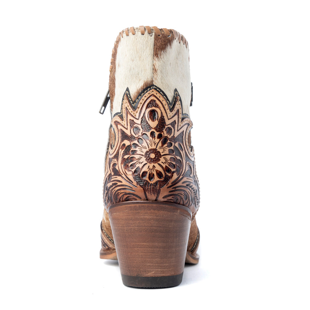 Mesa Hideaway Booties in Caramel