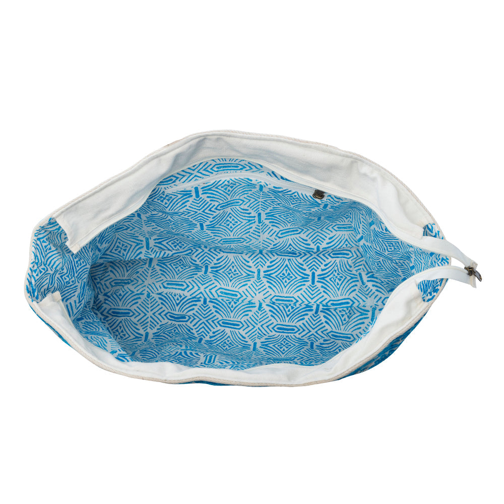 Lagoon Trail Weekender Bag in Ocean Sand