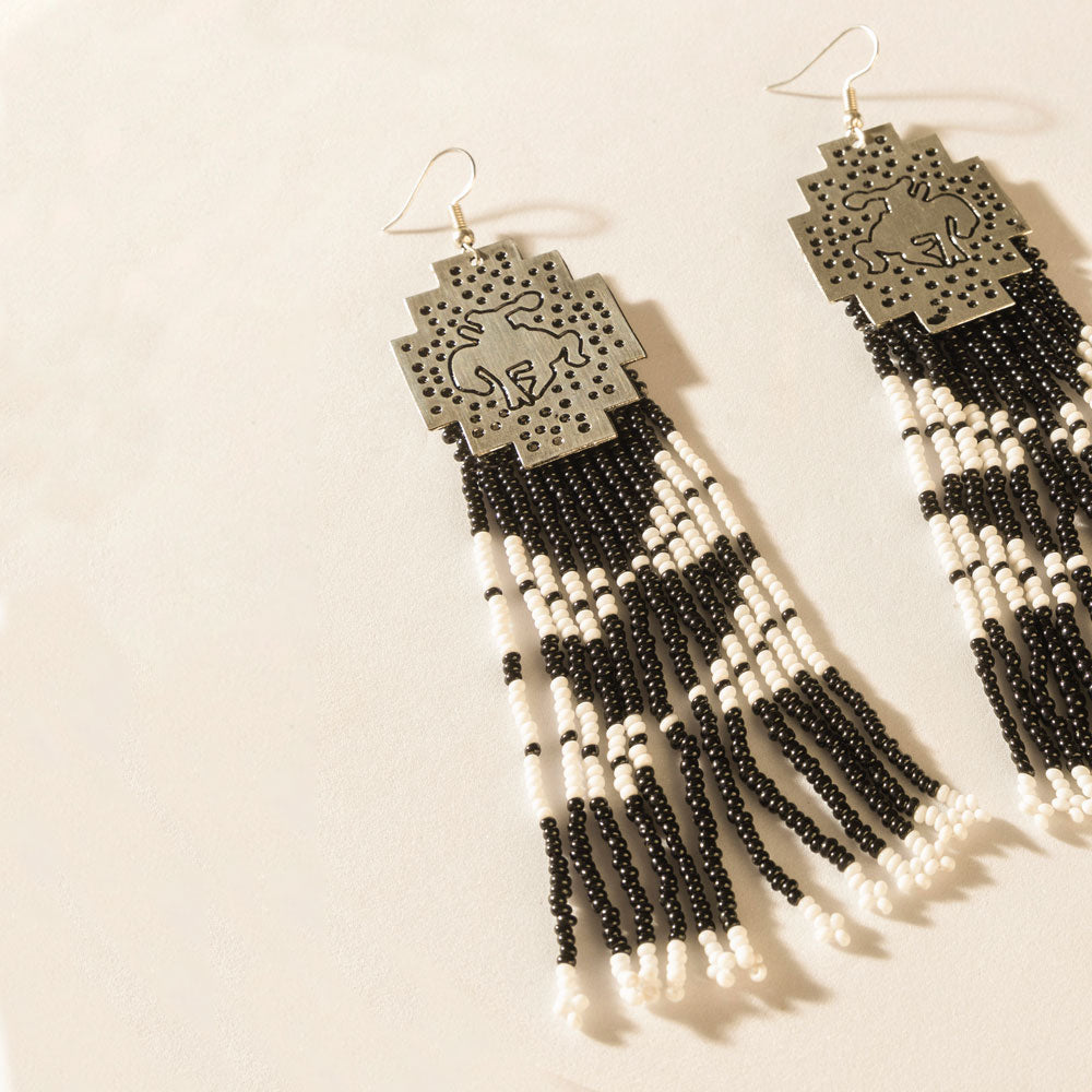 Stallion Smoke Beaded Earrings in Dusty Black