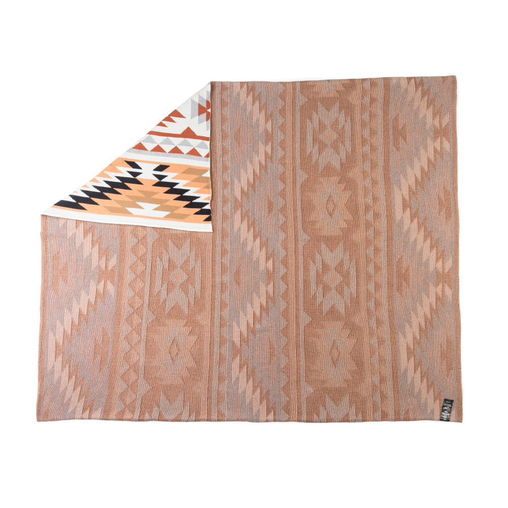 Desert Mesa Aztec Cotton Throw in Saddle Sand