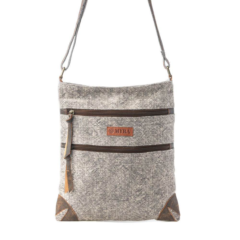 Dustveil Trail Shoulder Bag in Misty Sandstone