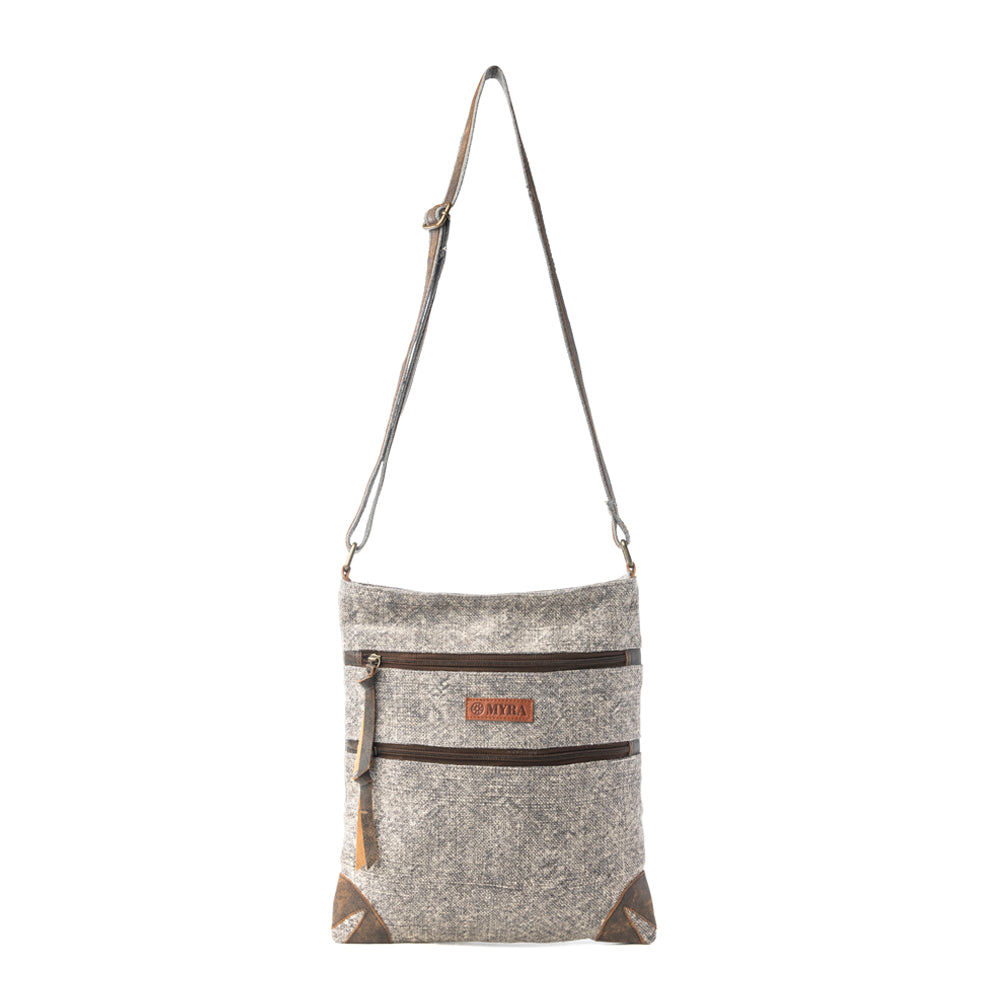 Dustveil Trail Shoulder Bag in Misty Sandstone