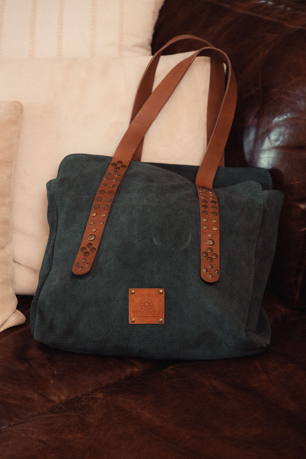 Agarita Tote Bag for Women in green with embossed leather