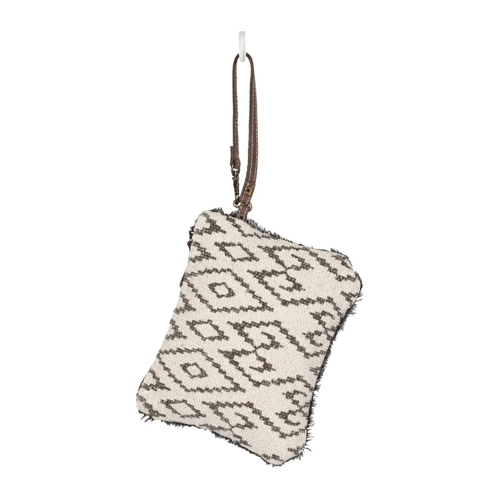 Bottom Ambition Rug Pouch - Myra Bags