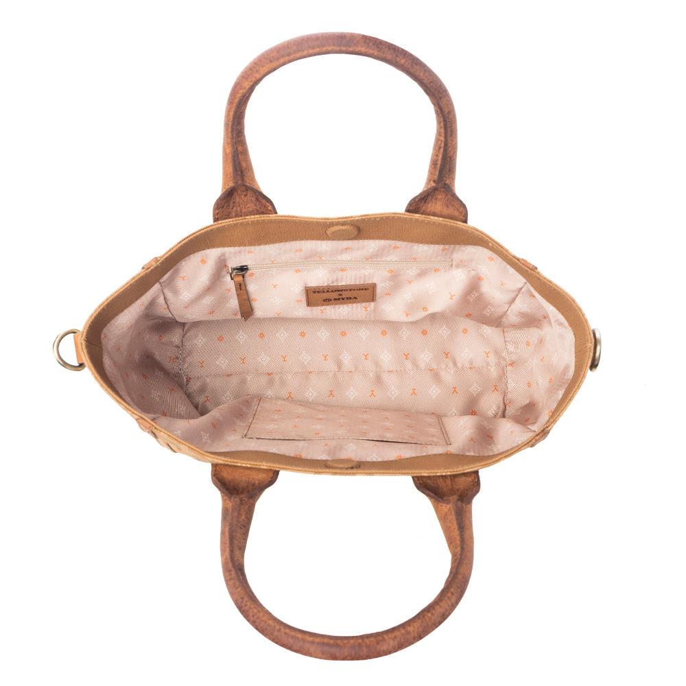 Yellowstone Wrangler’s Trail Crossbody with Pockets in Amber