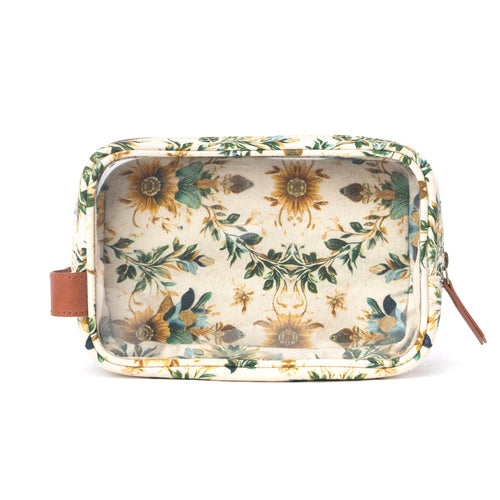 Willow Grove Cotton & Plastic Men's Shaving Kit in Sage Linen