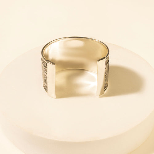 Saddlecrest Engraved Cuff in Antique Frost