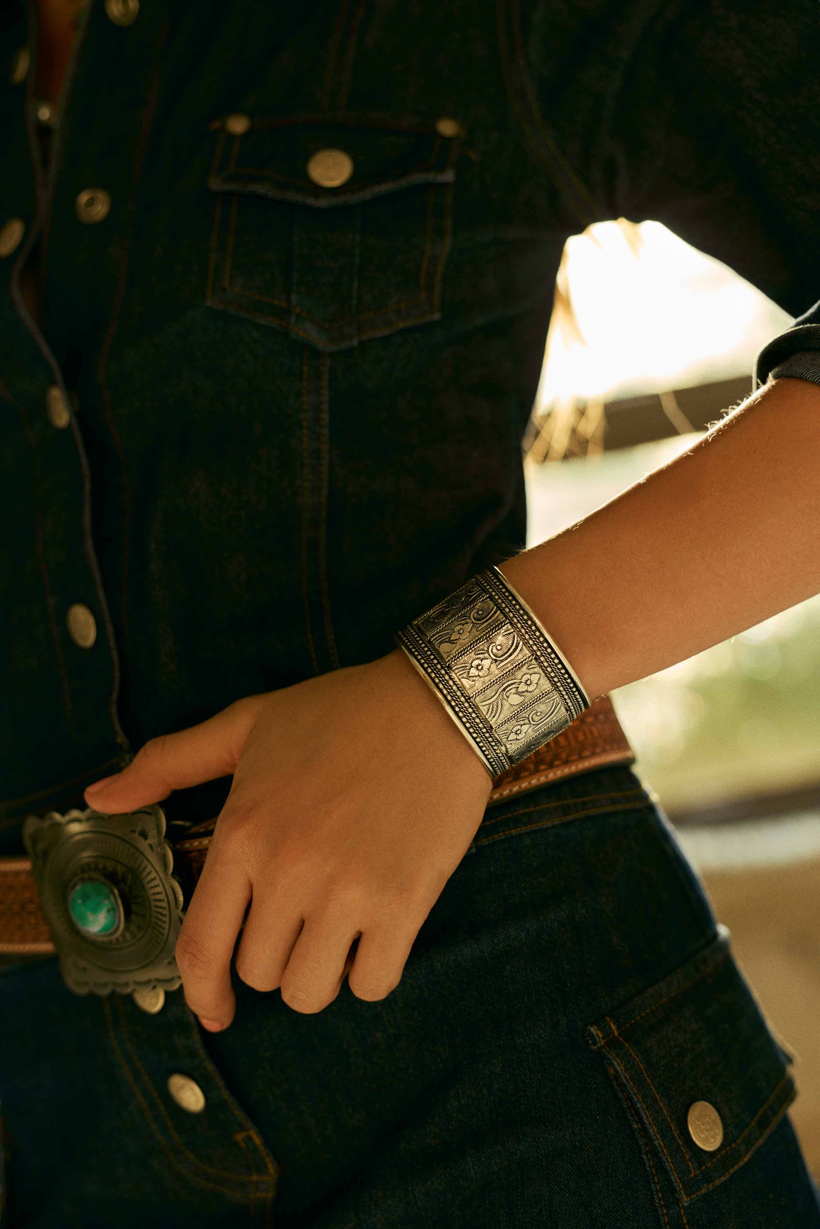 Saddlecrest Engraved Cuff in Antique Frost