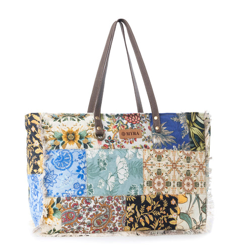 Myra Sundial Hollow Weekender Bag in Multi Patch