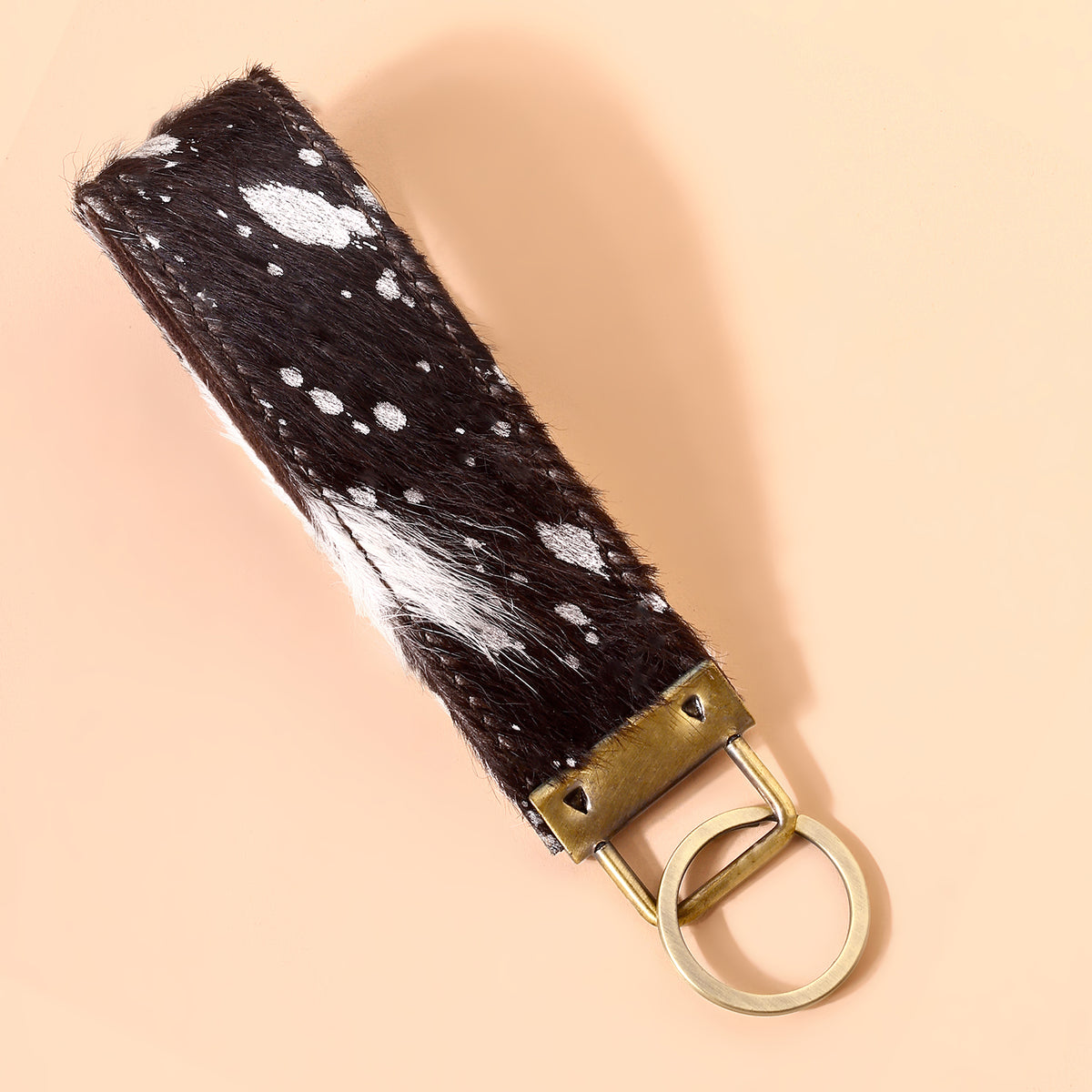 Sacaton Key Fob in black with metallic finish