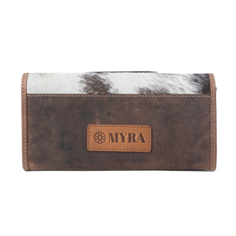 Rustwood Concho Leather Women’s Wallet in Charcoal Cream