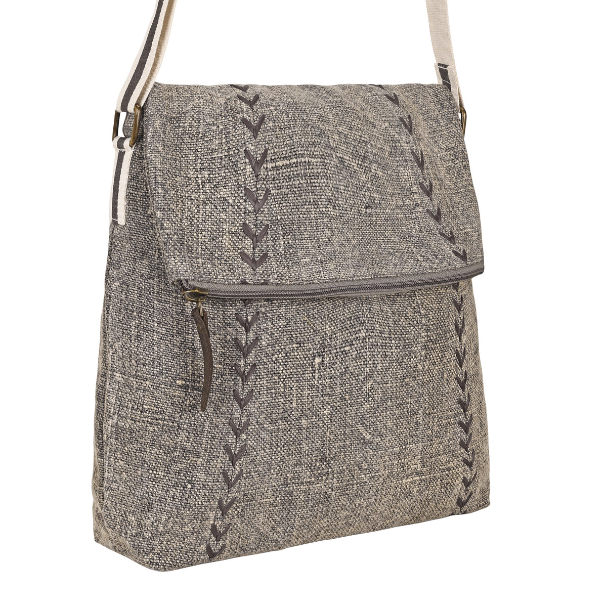 Watergap Shoulder Bag for Women in sand grain with whipstitch