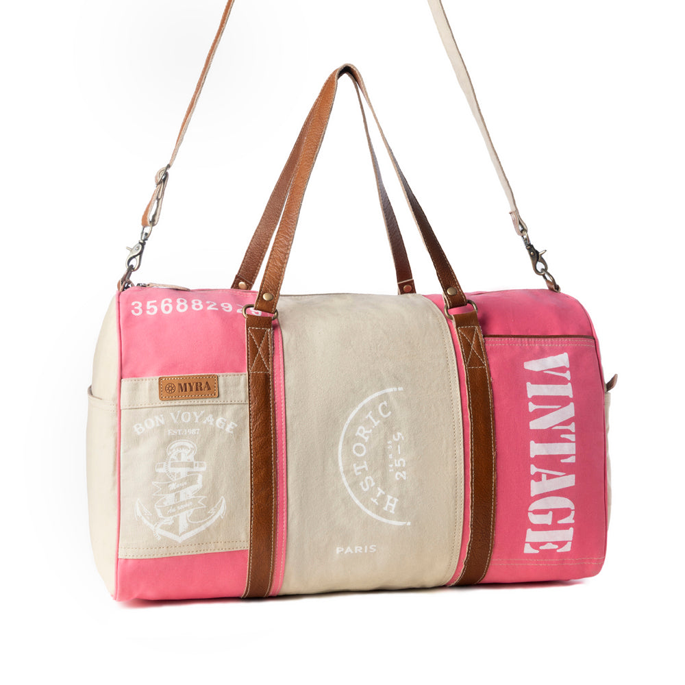 Wandermark Vintage Traveller Bag for Men in pink with leather detail