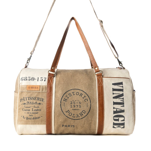 Wandermark Vintage Traveller Bag for Men in olive with leather detail