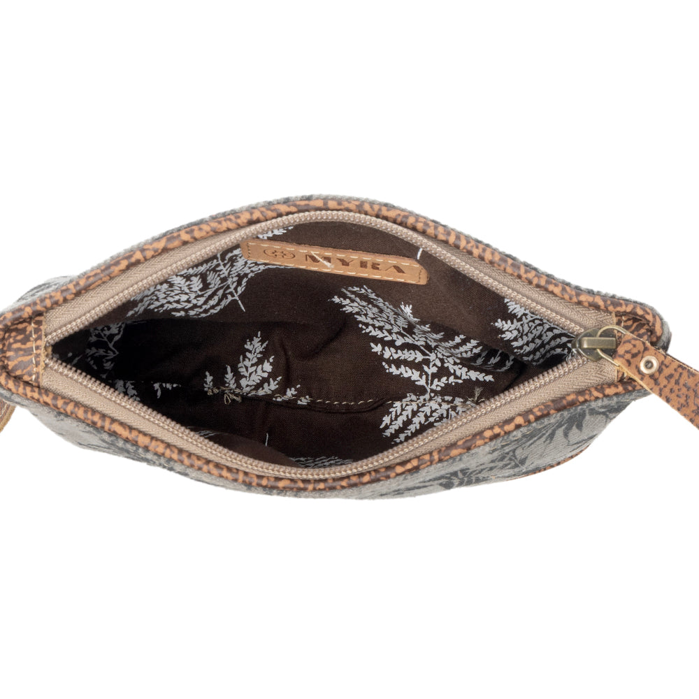Fernfield Vintage Wristlet for Women in olive with leather detail
