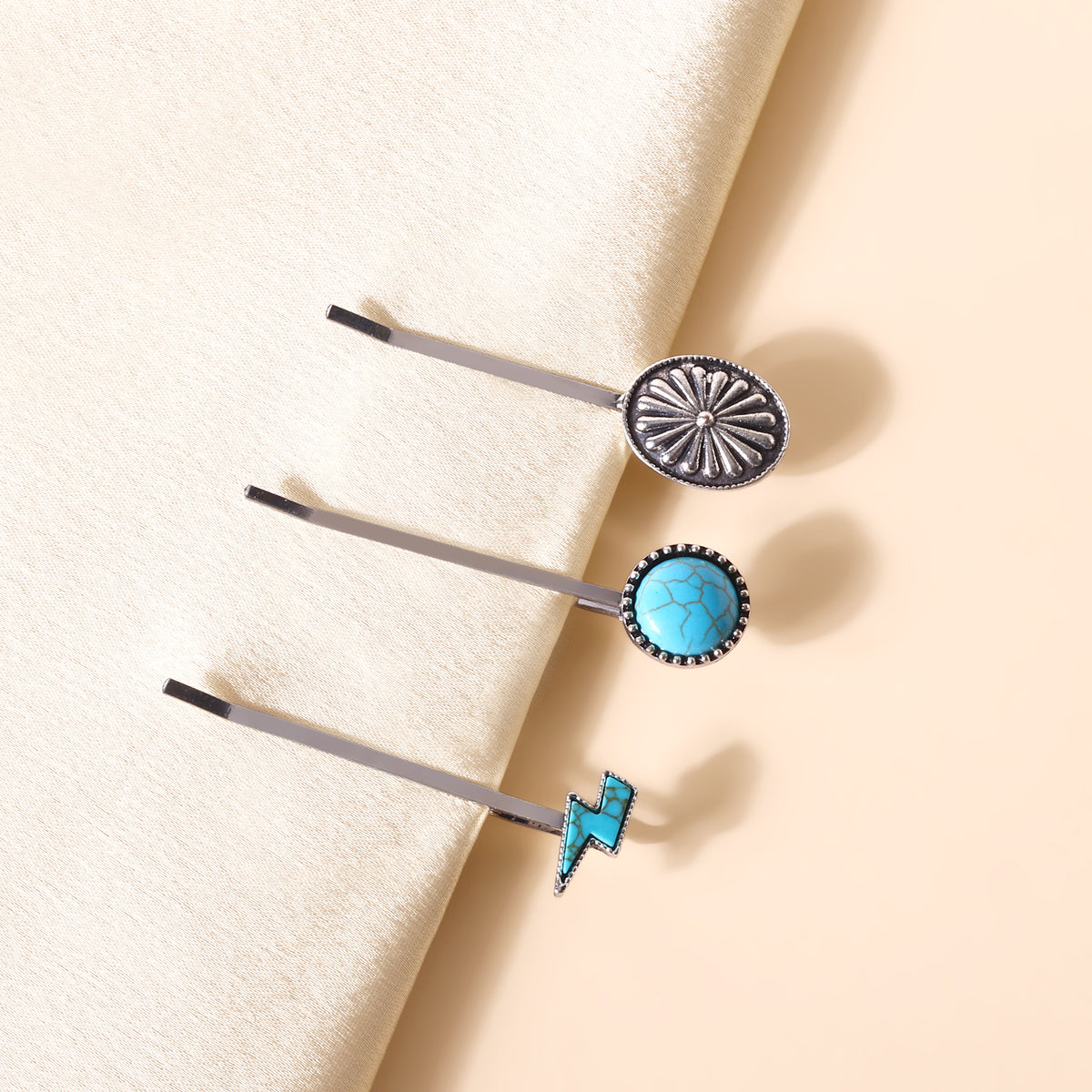 Buckle Charm Hair Pin Set in Sky Blue