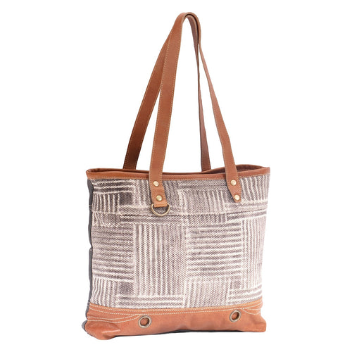 THE IRREGULAR TOTE BAG