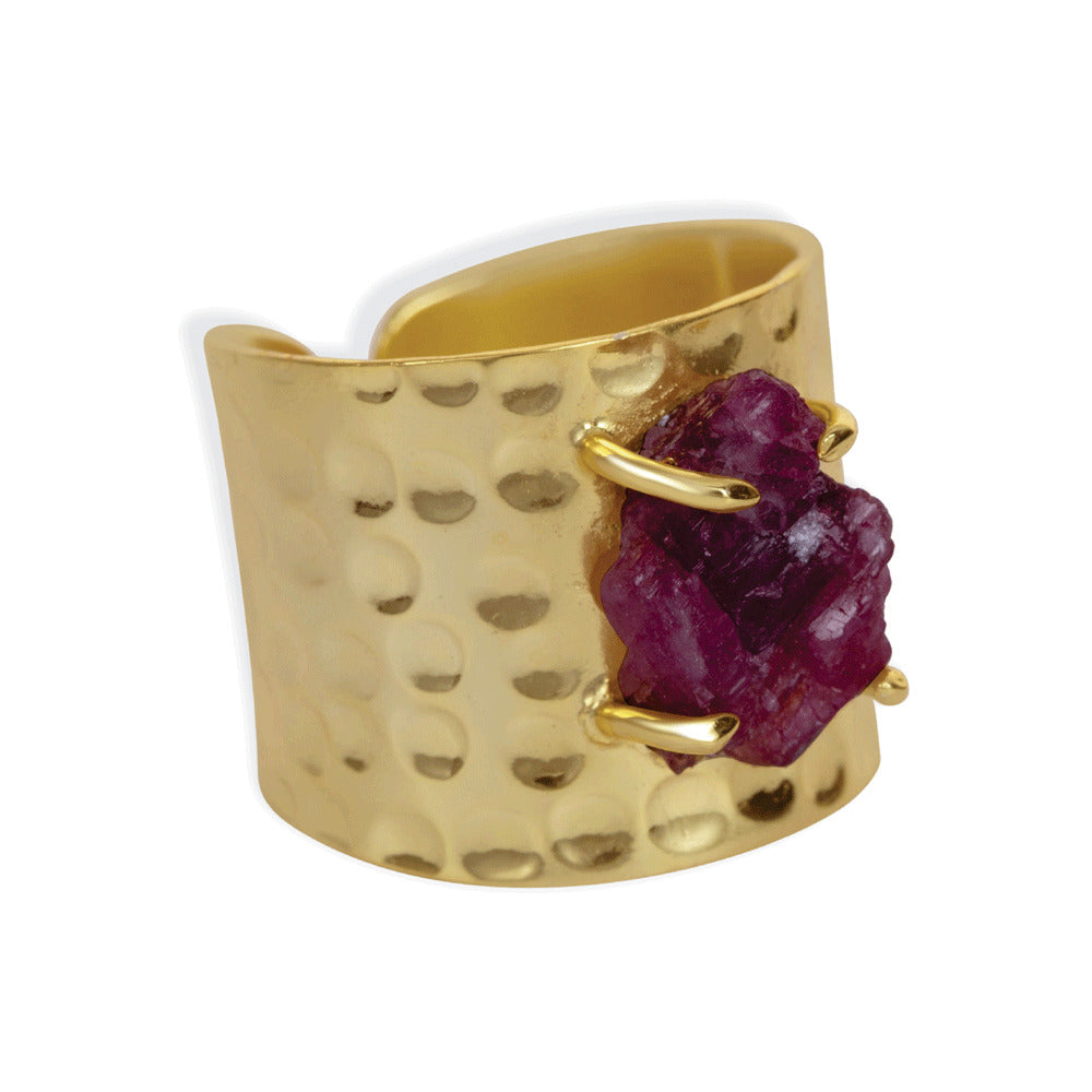 GOLDEN POISE RING