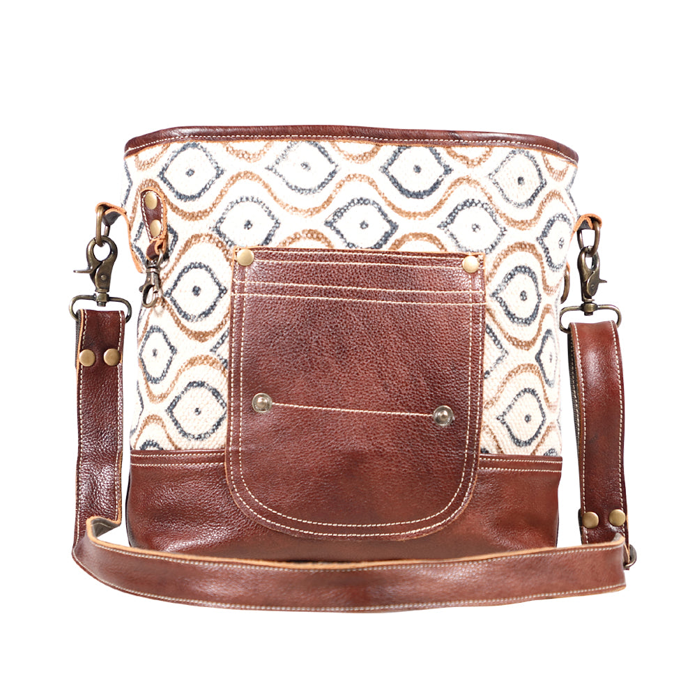 Grandeur Shoulder Bag