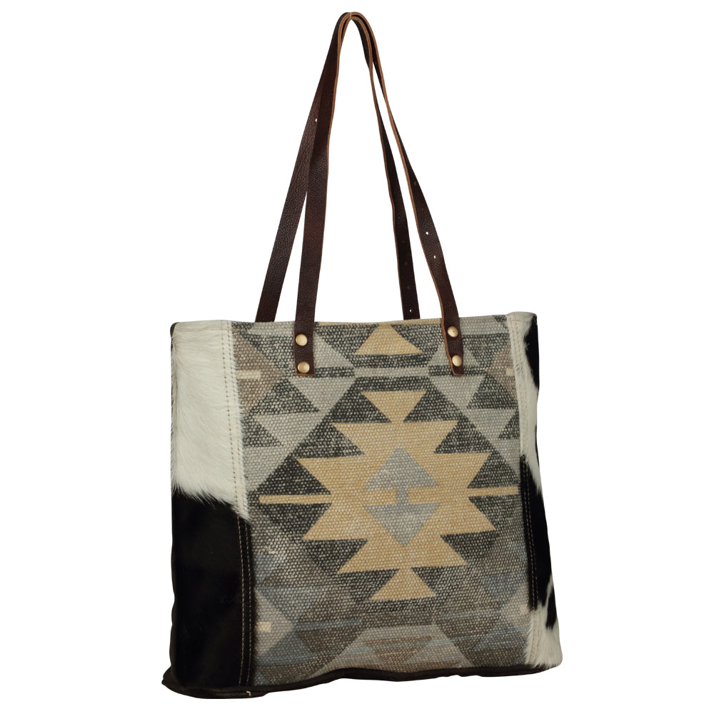 Quaint Tote Bag